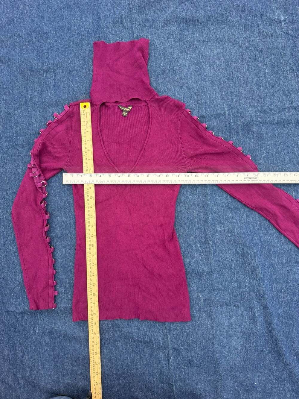 Guess Size S Magenta Turtleneck Long Sleeve Ring Detail Sweater